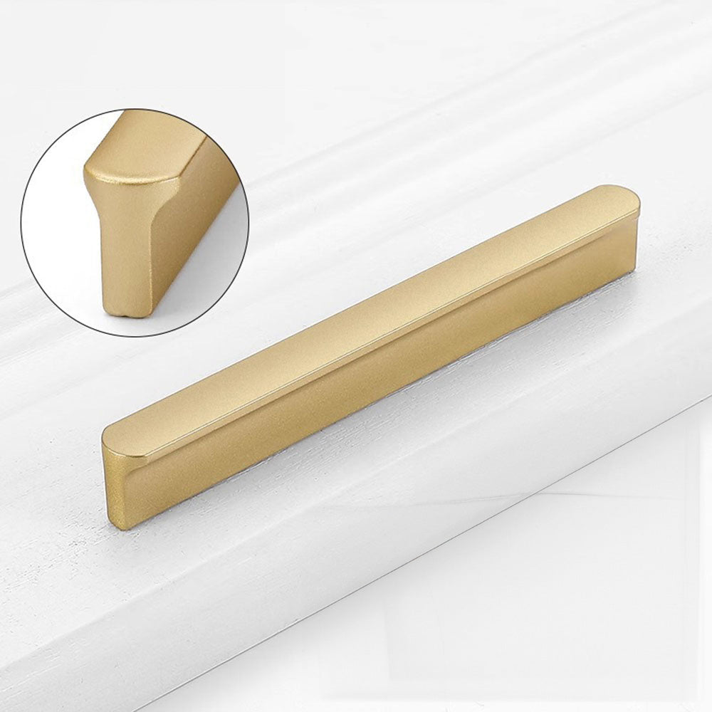 Moderne Küchengriffe aus massivem Messing in Gold