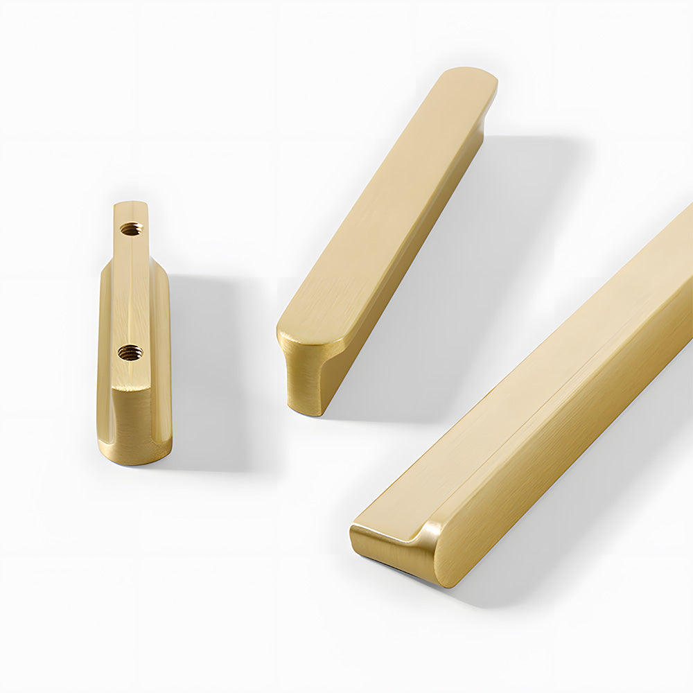 Moderne Küchengriffe aus massivem Messing in Gold