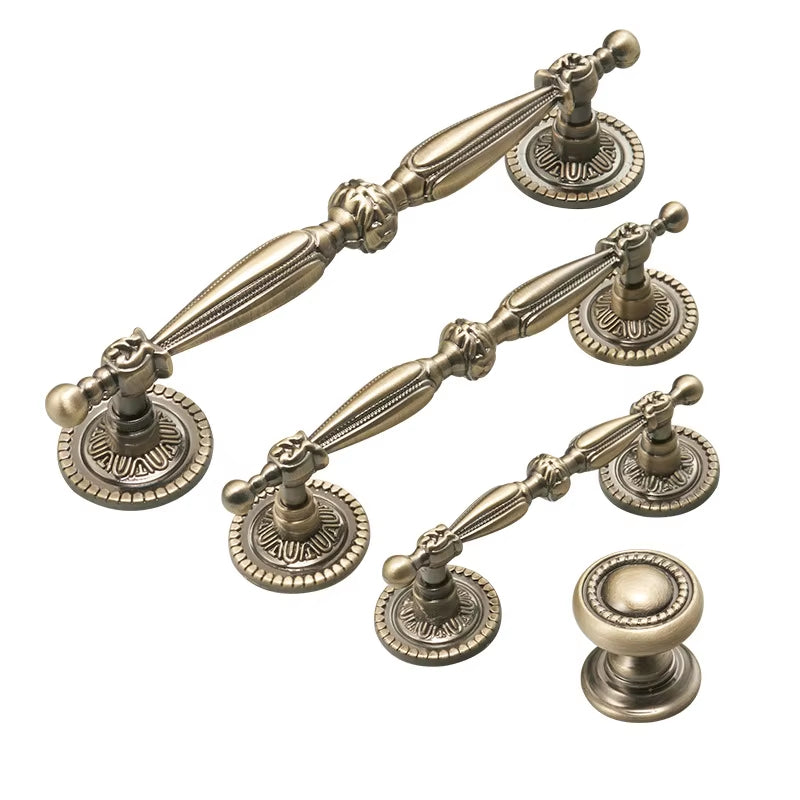 Retro-Möbelgriffe und -knöpfe aus Bronze