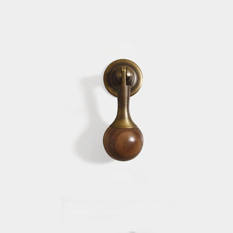 Antike Küchengriffe aus Bronze, Nussbaum und Messing