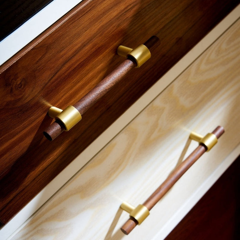 Vintage Schrankgriffe aus Holz und Messing